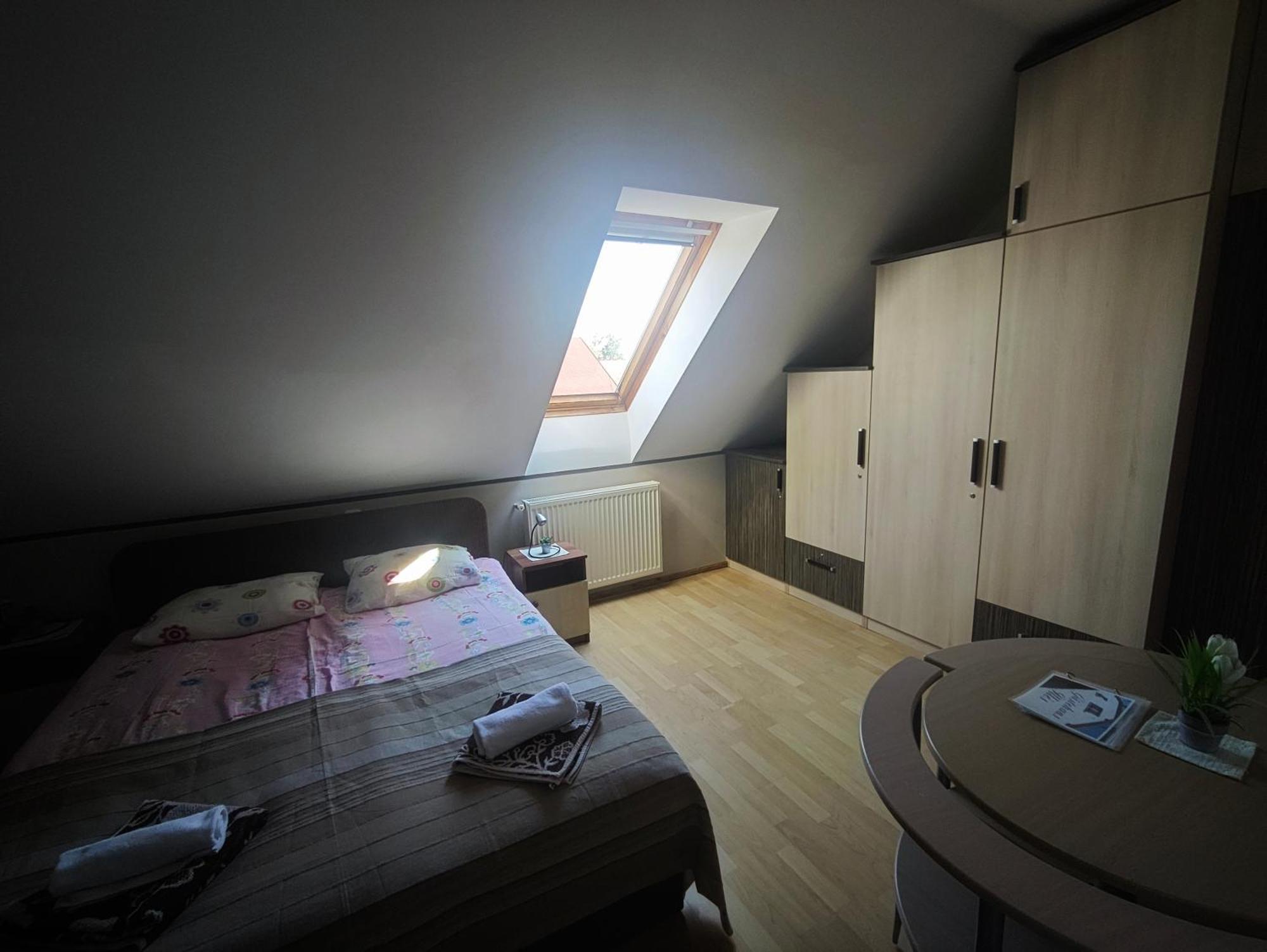 Illes Vendeghaz Hotell Keszthely Eksteriør bilde