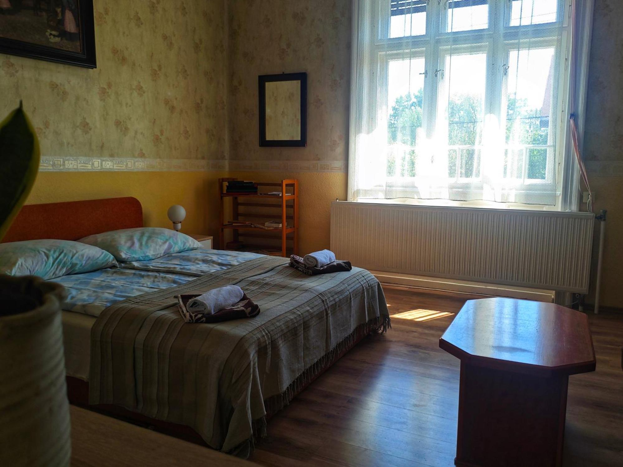 Illes Vendeghaz Hotell Keszthely Eksteriør bilde