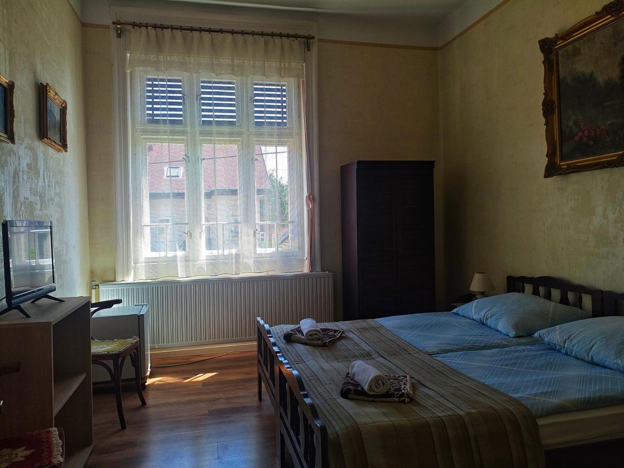 Illes Vendeghaz Hotell Keszthely Eksteriør bilde