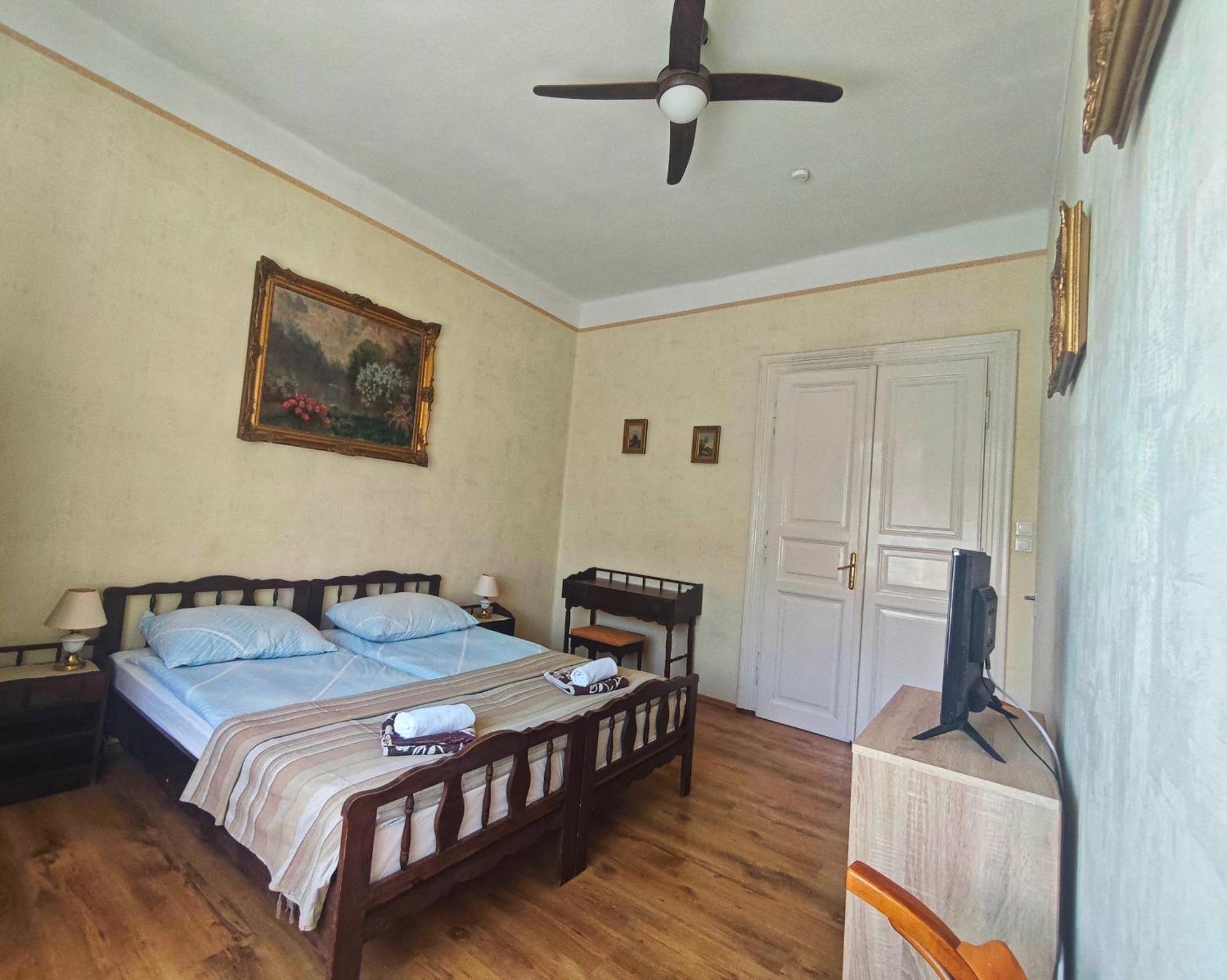 Illes Vendeghaz Hotell Keszthely Eksteriør bilde