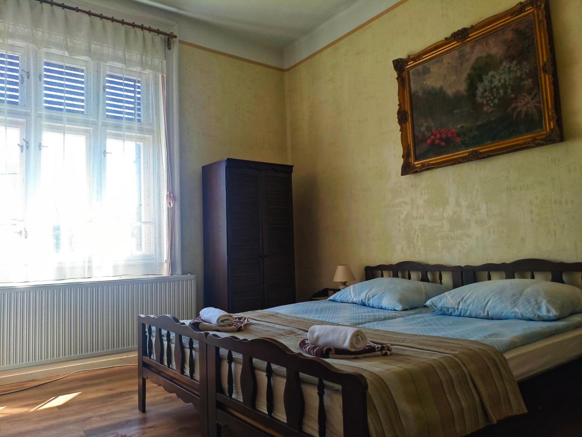 Illes Vendeghaz Hotell Keszthely Eksteriør bilde