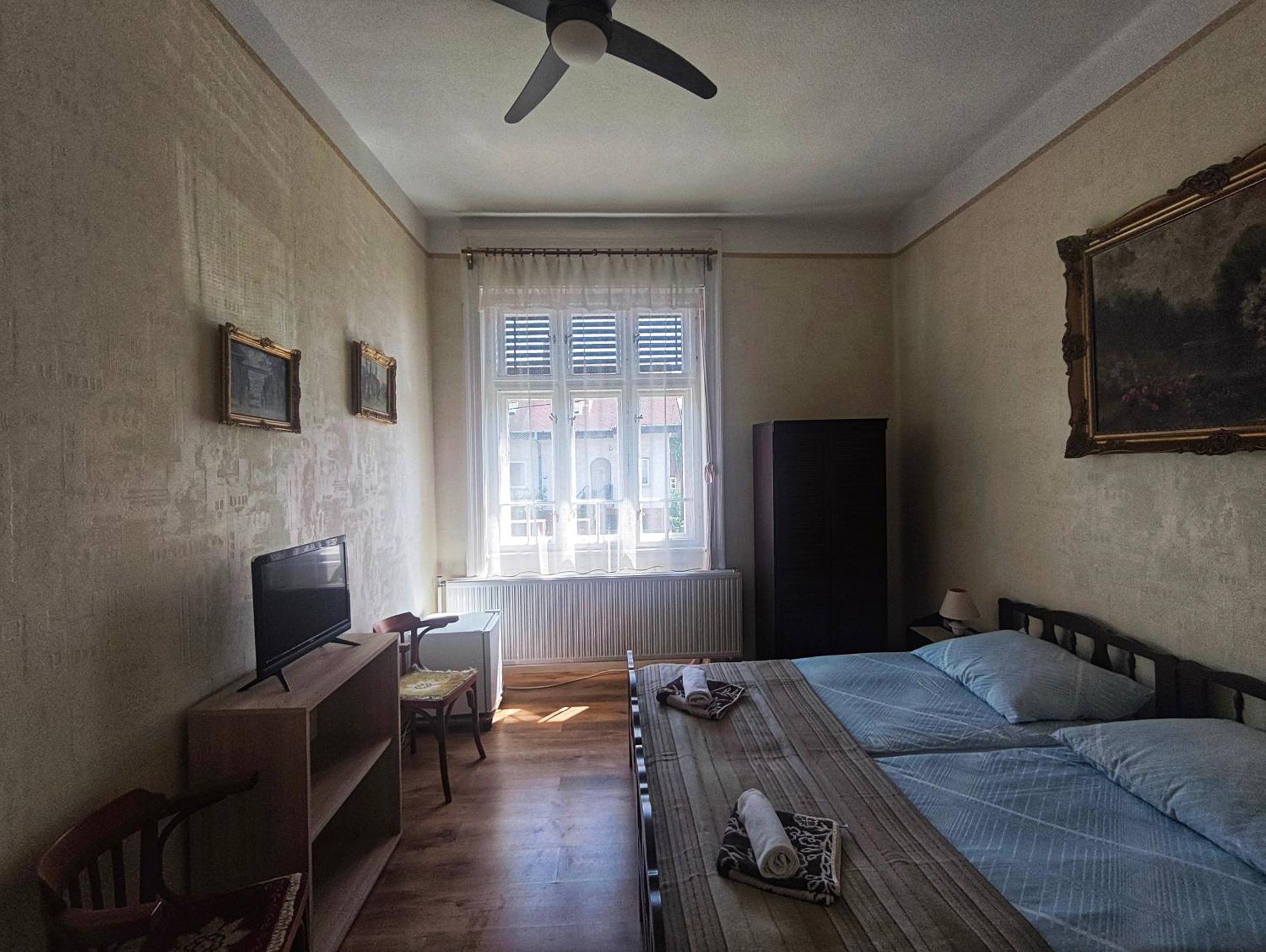 Illes Vendeghaz Hotell Keszthely Eksteriør bilde