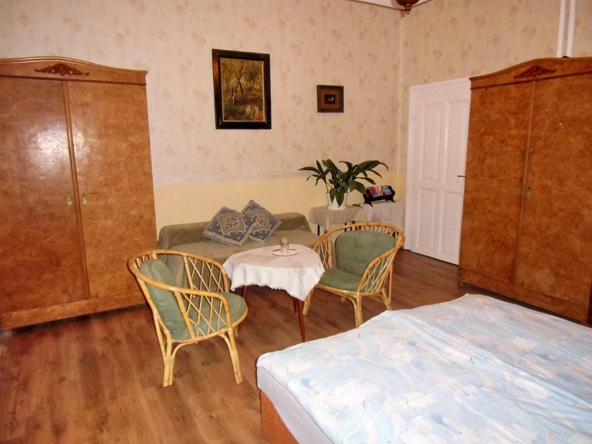 Illes Vendeghaz Hotell Keszthely Eksteriør bilde